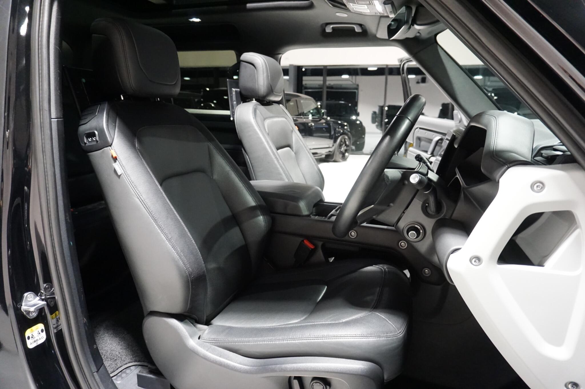 Land Rover Defender 90 3.0 D250 MHEV X-Dynamic HSE SUV 3dr Diesel Auto 4WD Euro 6 (s/s) (250 ps)